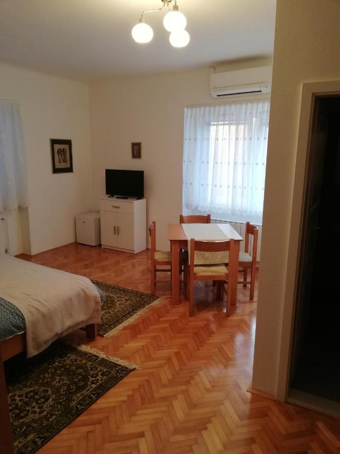 Sobe Sabec Bed and Breakfast Postojna Exterior foto