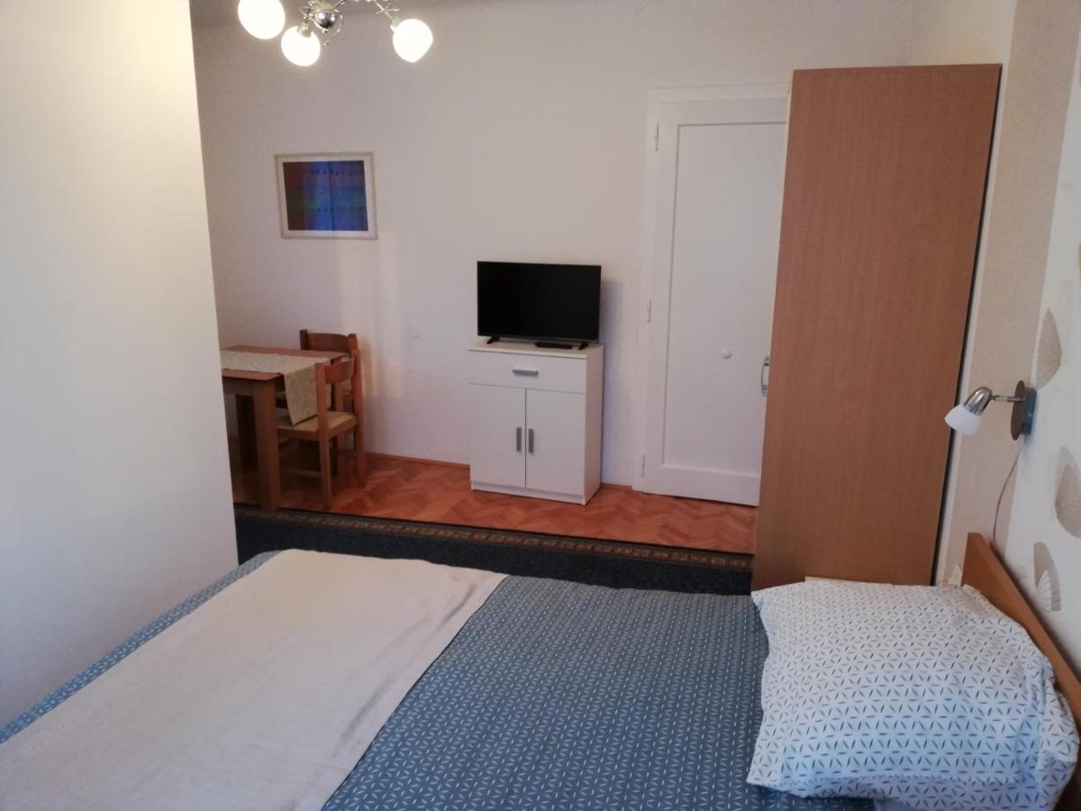 Sobe Sabec Bed and Breakfast Postojna Exterior foto