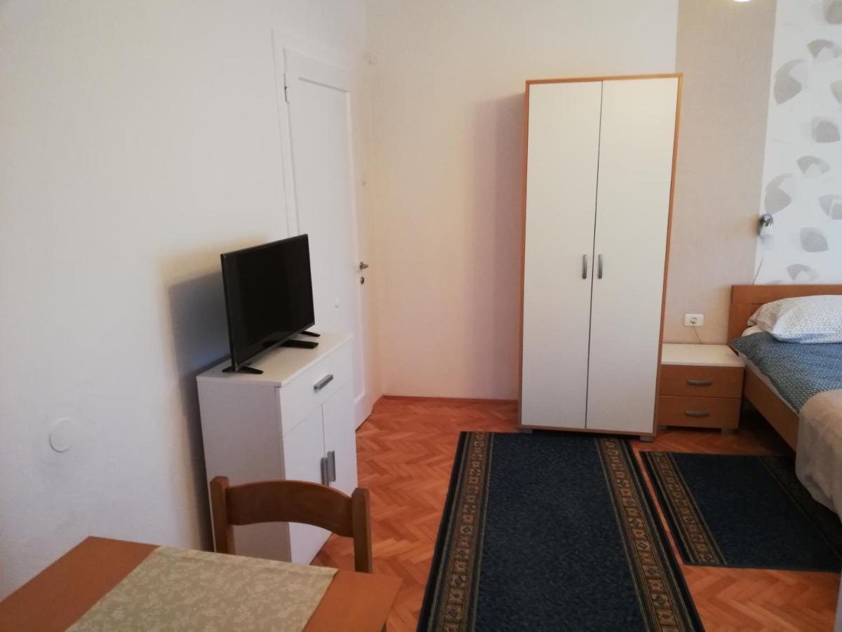 Sobe Sabec Bed and Breakfast Postojna Exterior foto